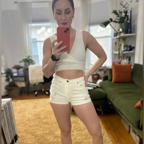 White Distressed Denim High Rise Carmar Jean Shorts Sz 27 - Picture 2 of 7